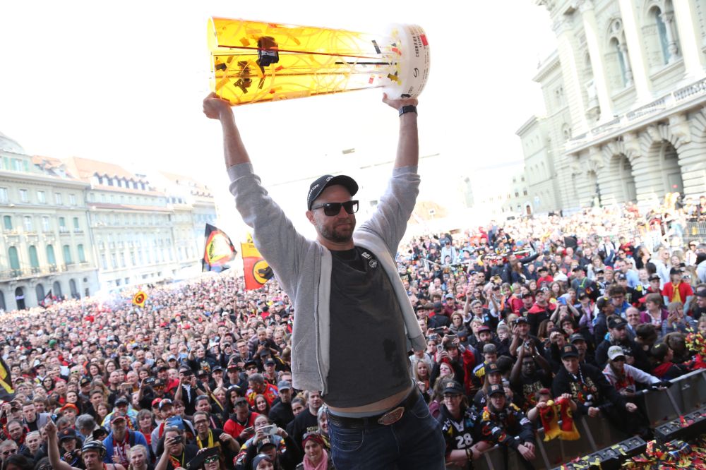 Krönender Abschluss: Marc Reichert gewinnt zum Karriereende 2017 noch einmal einen Meistertitel mit dem SC Bern 